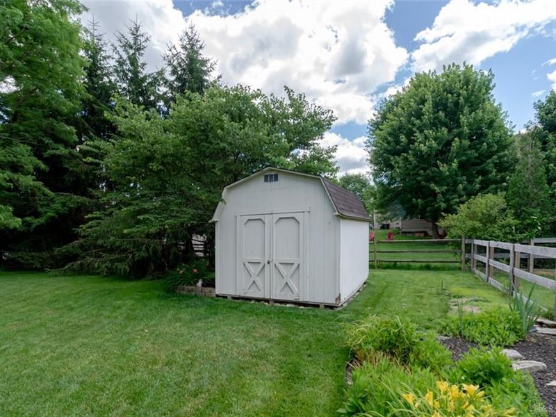 2135 Wedgewood Drive, Beavercreek, OH 45434 Photo 53