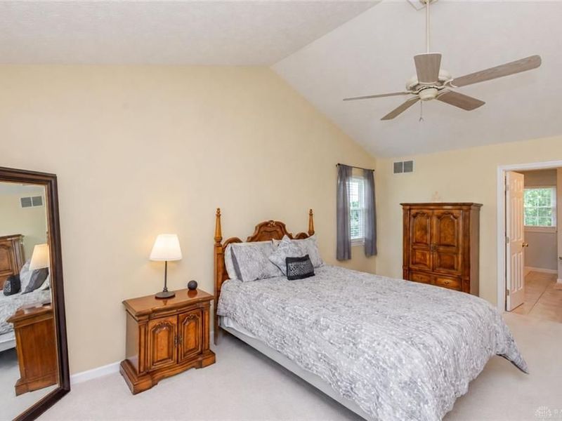 2135 Wedgewood Drive, Beavercreek, OH 45434 Photo 6
