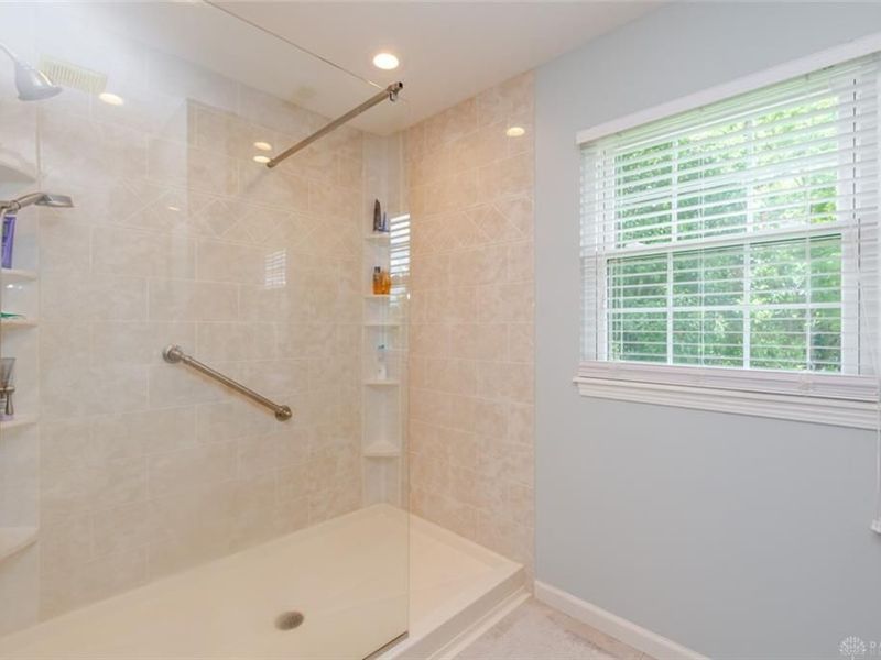 2135 Wedgewood Drive, Beavercreek, OH 45434 Photo 7