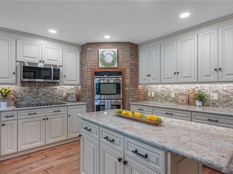 287 Southwood Trail, Beavercreek, OH 45440 Photo 12