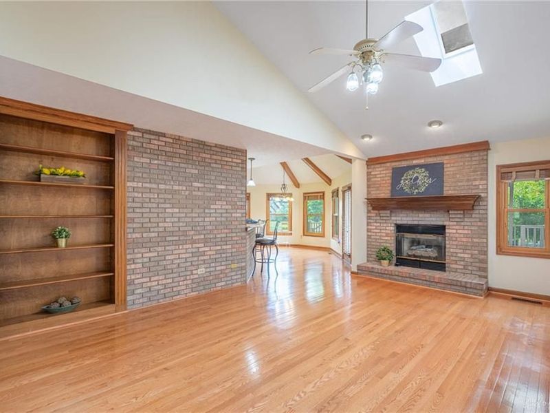 287 Southwood Trail, Beavercreek, OH 45440 Photo 4