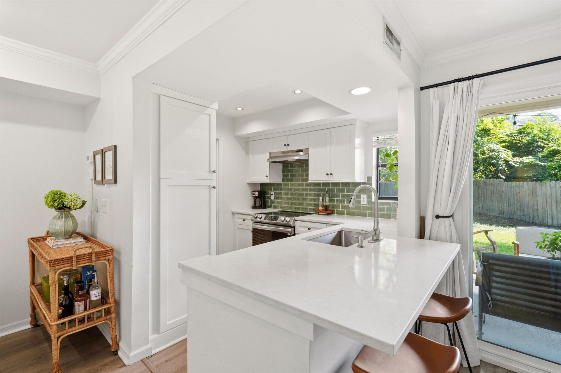 1866 Montclair Drive Photo 6
