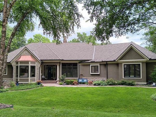 180 E Loch Lloyd Parkway, Loch Lloyd, MO 64012