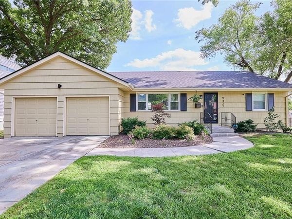 9427 MACKEY Street, Overland Park, KS 66212