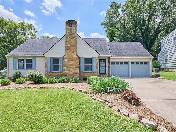 4401 W 53rd Terrace, Roeland Park, KS 66205
