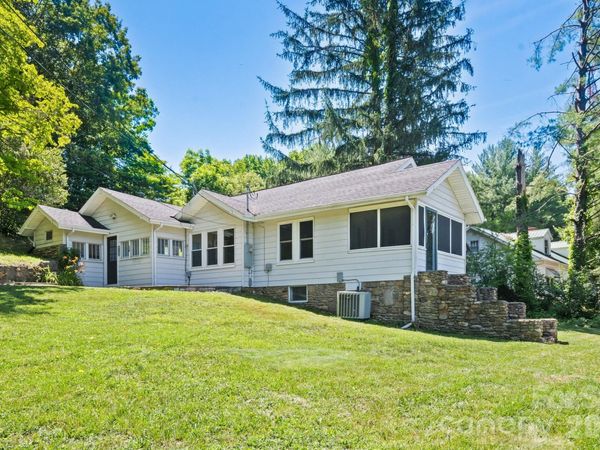 441 Main Street , Clyde, NC 28721