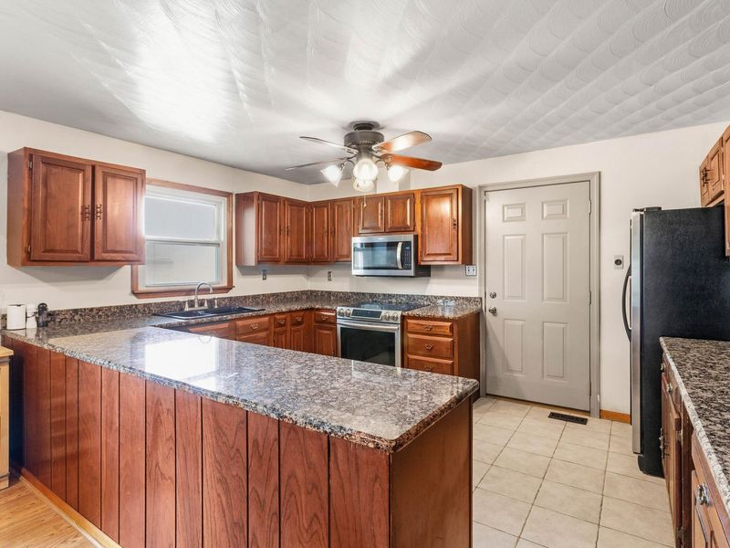5773 Short Road, New Carlisle, OH 45344 Photo 16