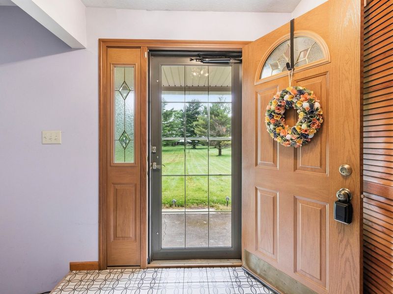 5773 Short Road, New Carlisle, OH 45344 Photo 8