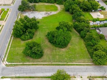 5200 Ramey Avenue, Fort Worth, TX 76105