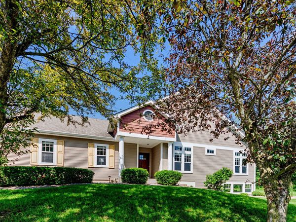 5602 Coryana Drive , Valparaiso, IN 46383