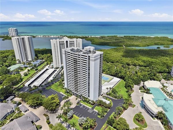 5601 Turtle Bay DR, Unit 302, NAPLES, FL 34108