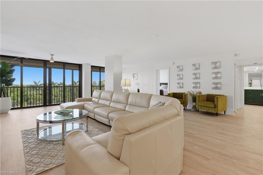 5601 Turtle Bay Dr, Unit 302, Naples, FL 34108 Photo
