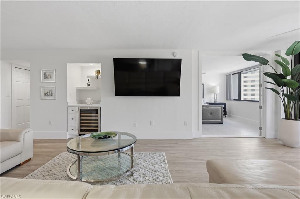5601 Turtle Bay Dr, Unit 302, Naples, FL 34108 Photo