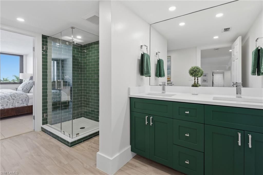 5601 Turtle Bay Dr, Unit 302, Naples, FL 34108 Photo