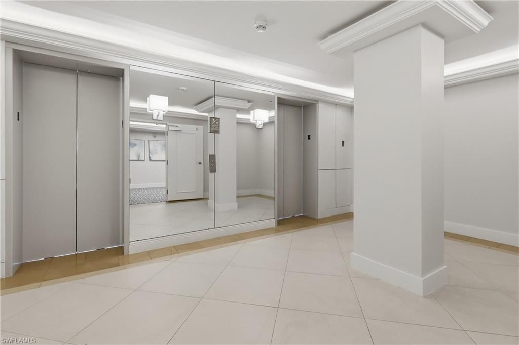 5601 Turtle Bay Dr, Unit 302, Naples, FL 34108 Photo
