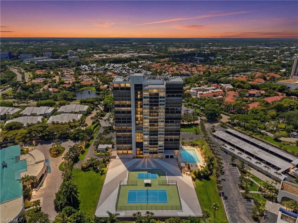 5601 Turtle Bay Dr, Unit 302, Naples, FL 34108 Photo