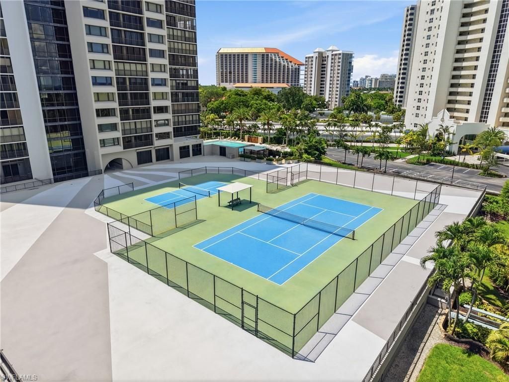 5601 Turtle Bay Dr, Unit 302, Naples, FL 34108 Photo