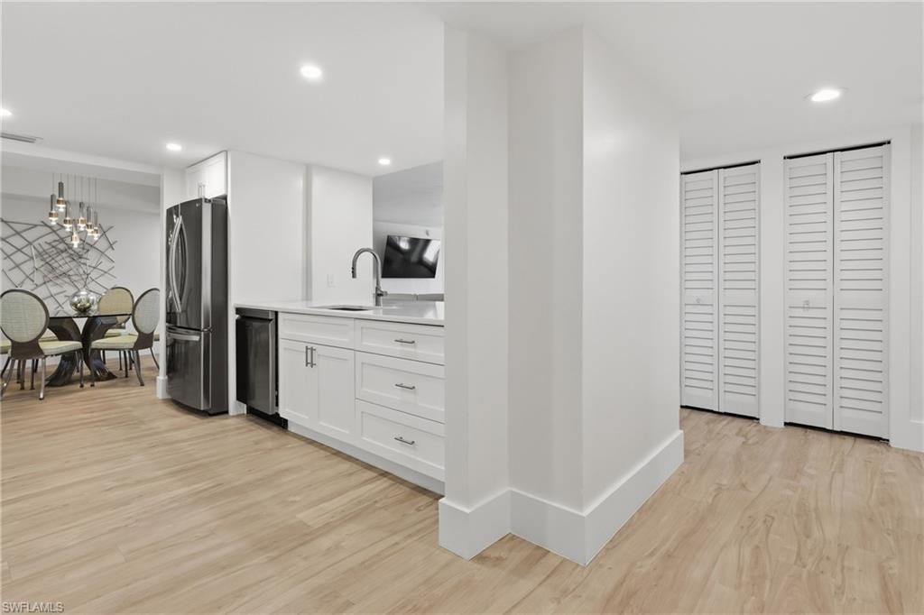 5601 Turtle Bay Dr, Unit 302, Naples, FL 34108 Photo