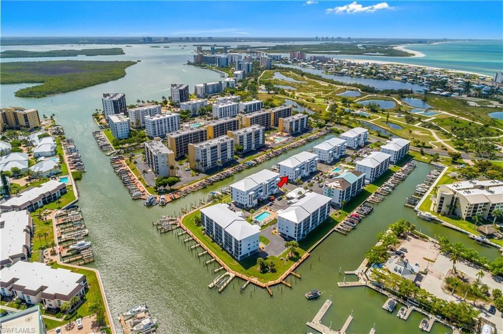 4531 Bay Beach Ln, Unit 134, Fort Myers Beach, FL 33931 Photo