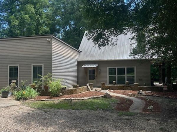 11283 N Wakefield Dr, St Francisville, LA 70775