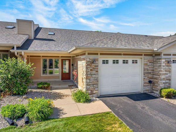1120 Prospect Avenue, Unit 4, Portage, WI 53901