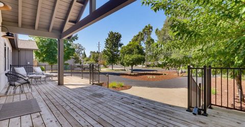 12284 Lakeshore North, Auburn, CA 95602 Photo