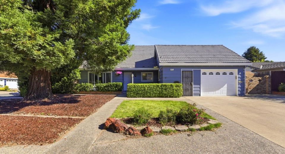 8077 Caribbean Way, Sacramento, CA 95826 Photo