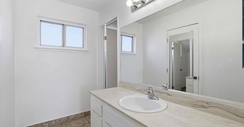 8077 Caribbean Way, Sacramento, CA 95826 Photo