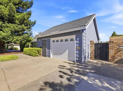 8077 Caribbean Way, Sacramento, CA 95826 Photo