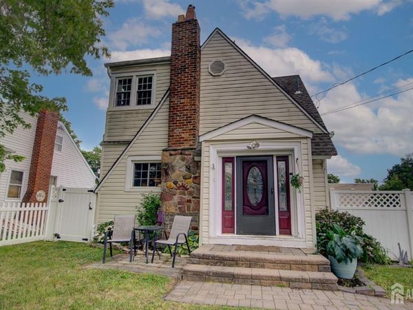 6 Anchor Boulevard, Old Bridge, NJ 08857