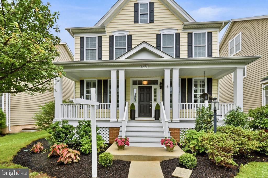 25172 Riding Center Drive, Chantilly, VA 20152 Main Photo