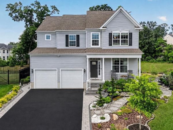 18 QUAKER COURT, HAINESPORT, NJ 08036