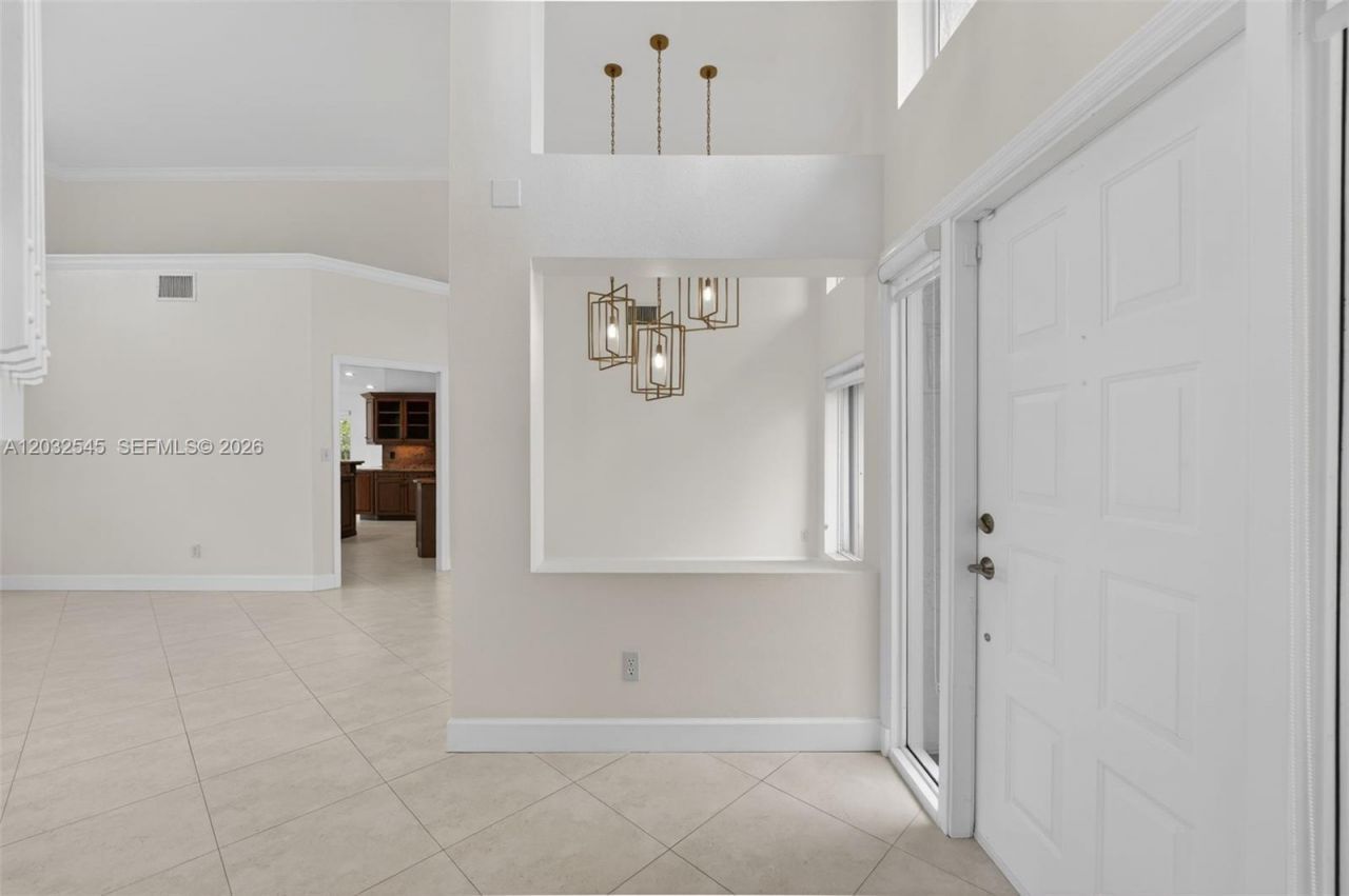 8224 SW 178th Ter, Palmetto Bay, FL 33157 Photo