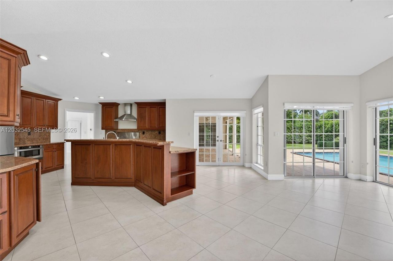8224 SW 178th Ter, Palmetto Bay, FL 33157 Photo