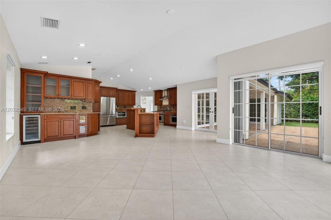8224 SW 178th Ter, Palmetto Bay, FL 33157 Photo
