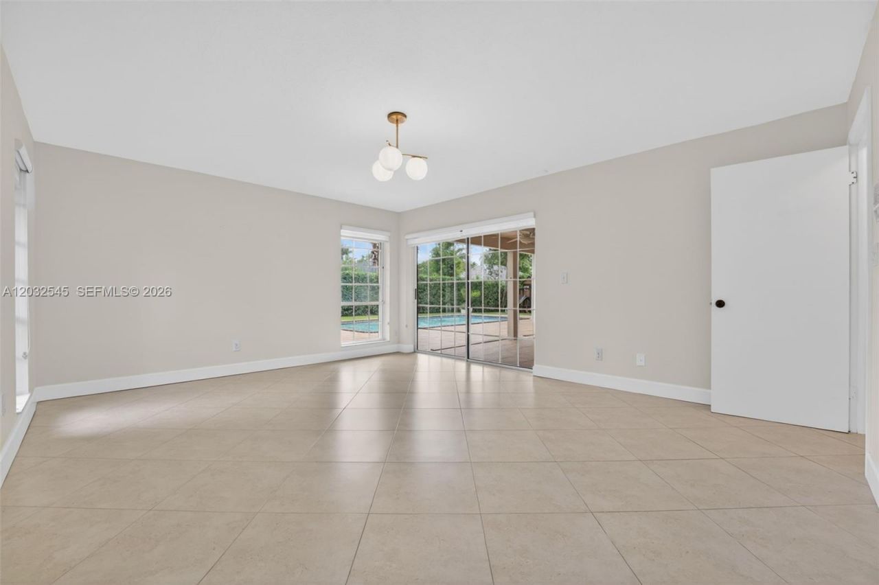 8224 SW 178th Ter, Palmetto Bay, FL 33157 Photo