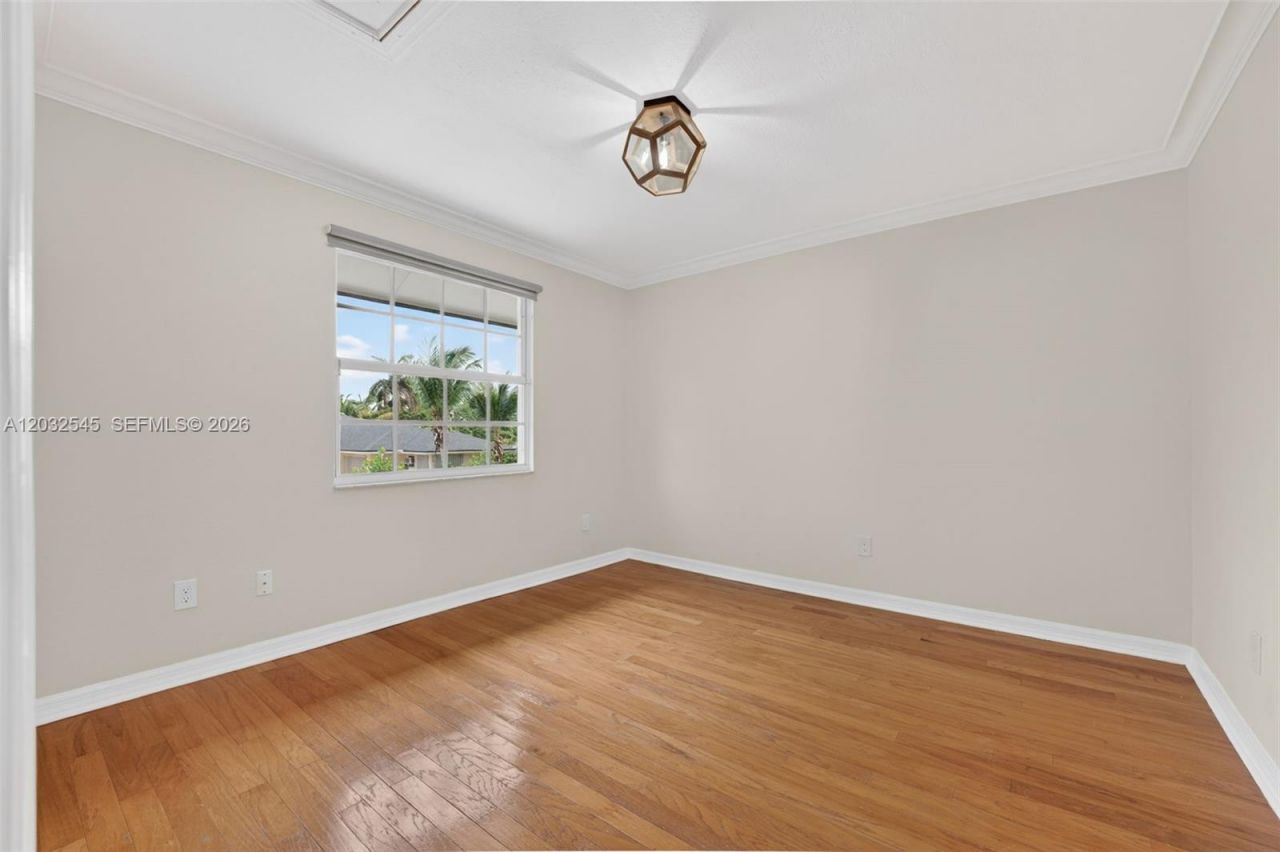 8224 SW 178th Ter, Palmetto Bay, FL 33157 Photo