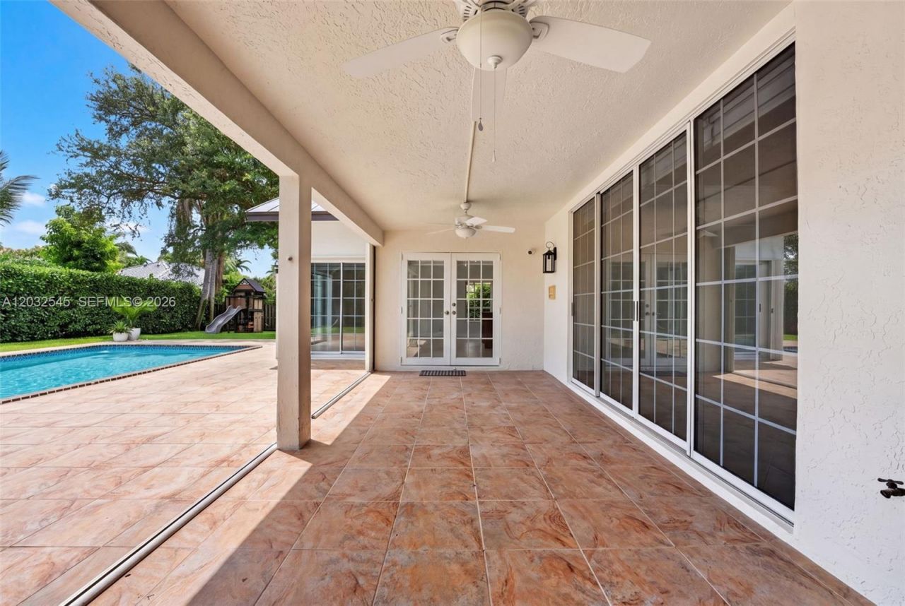 8224 SW 178th Ter, Palmetto Bay, FL 33157 Photo