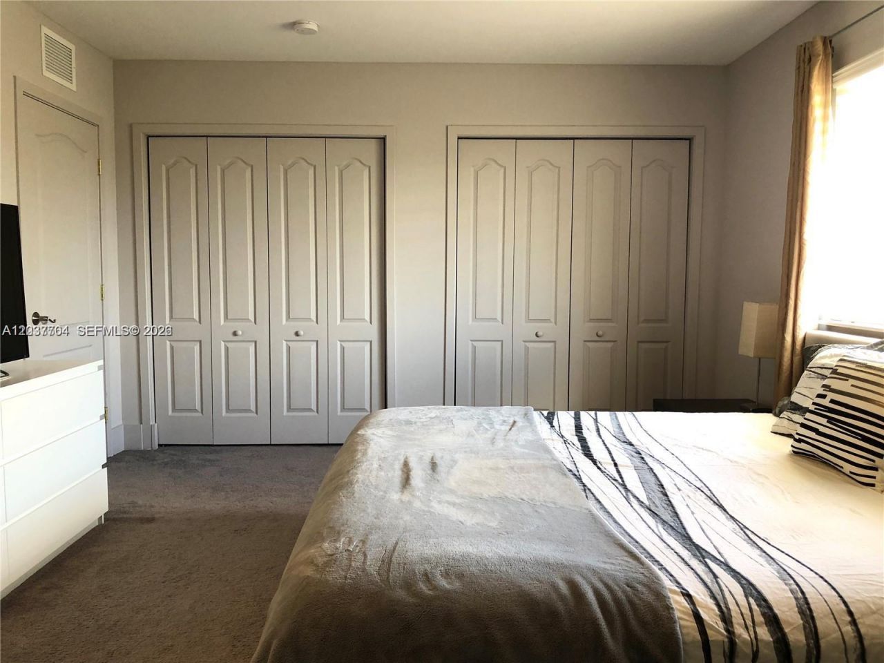 33 SE 3rd Ave , Hallandale Beach, FL 33009 Photo