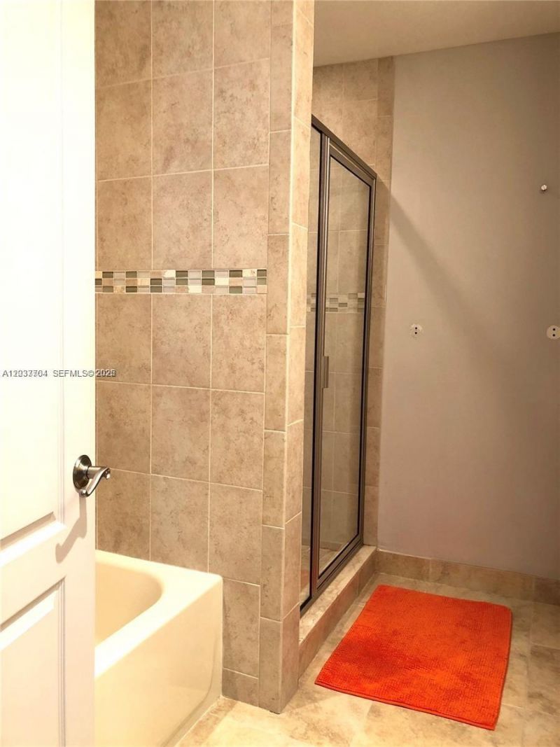 33 SE 3rd Ave , Hallandale Beach, FL 33009 Photo
