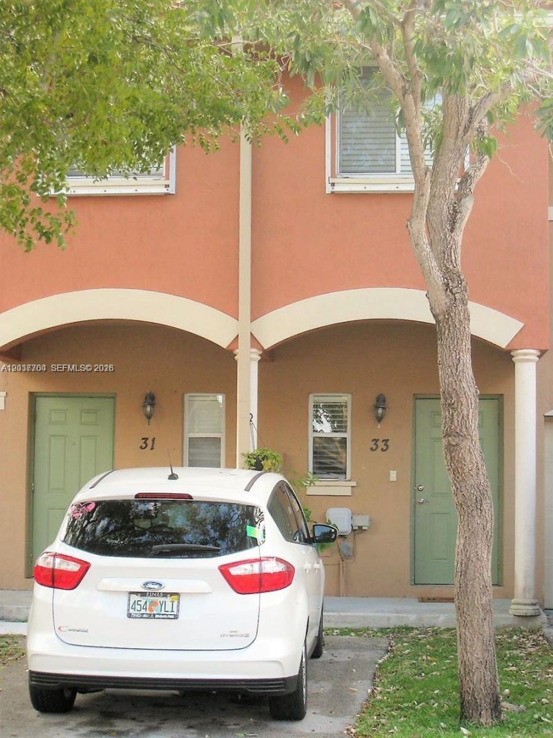 33 SE 3rd Ave , Hallandale Beach, FL 33009 Photo