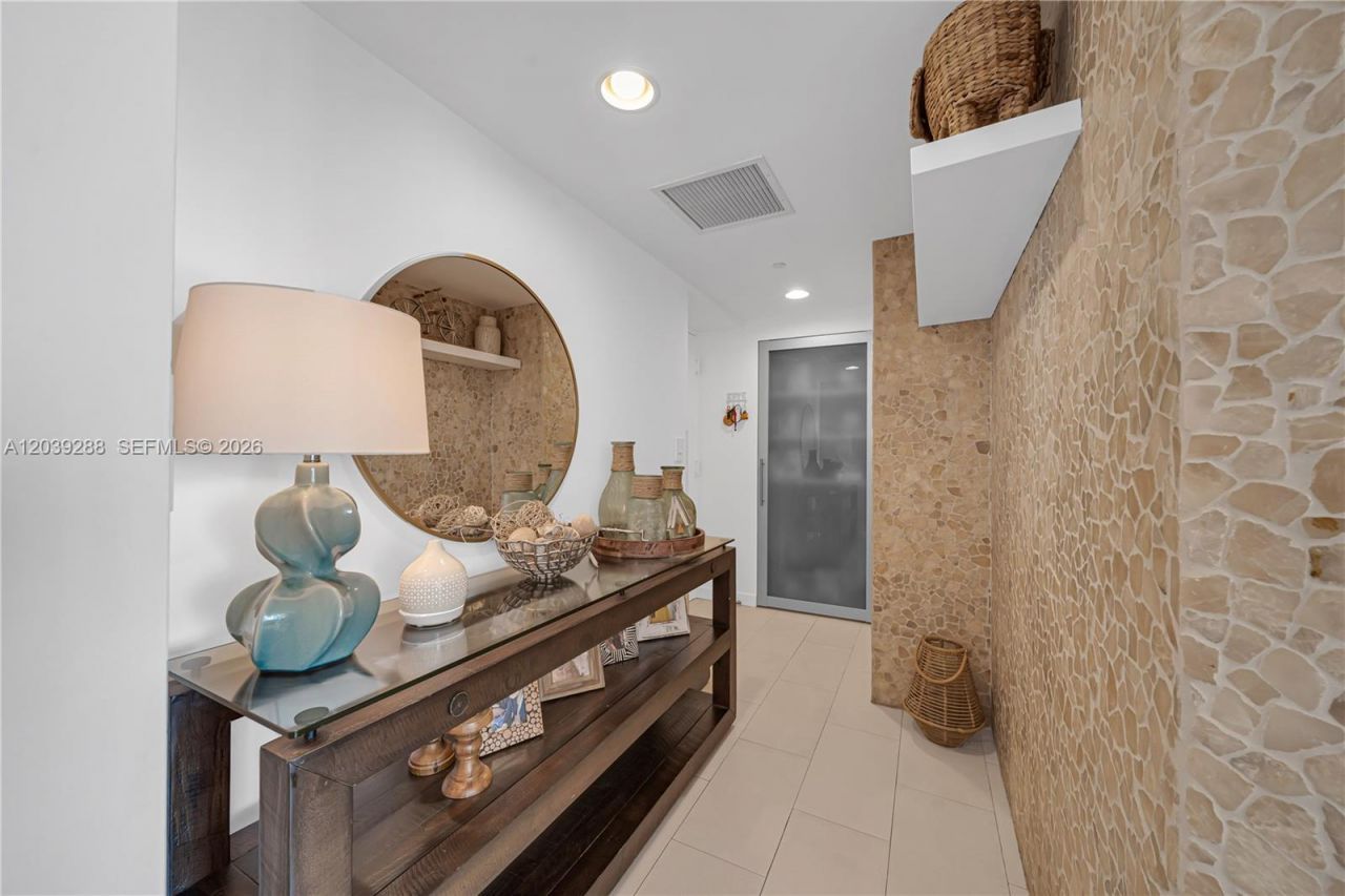 Please Call For Address, Unit 1803, Miami, FL 33131 Photo