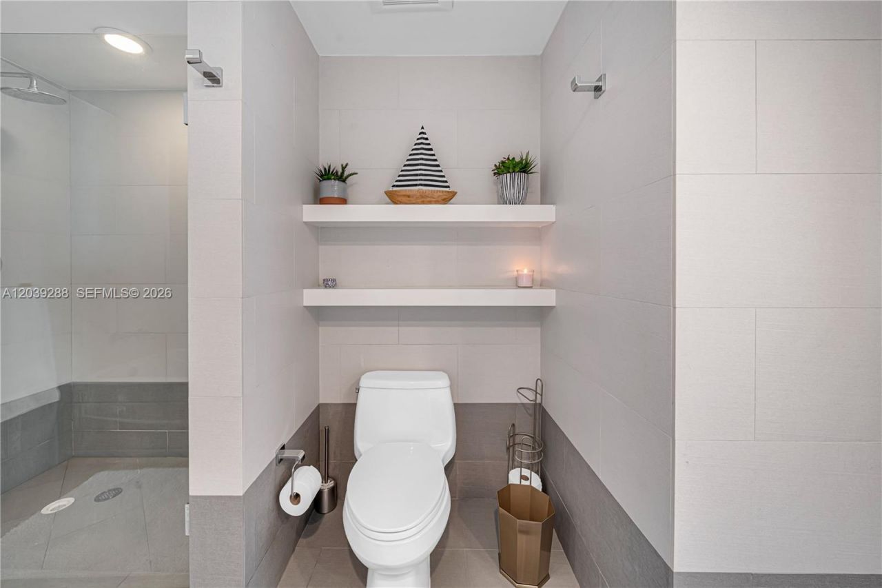 Please Call For Address, Unit 1803, Miami, FL 33131 Photo