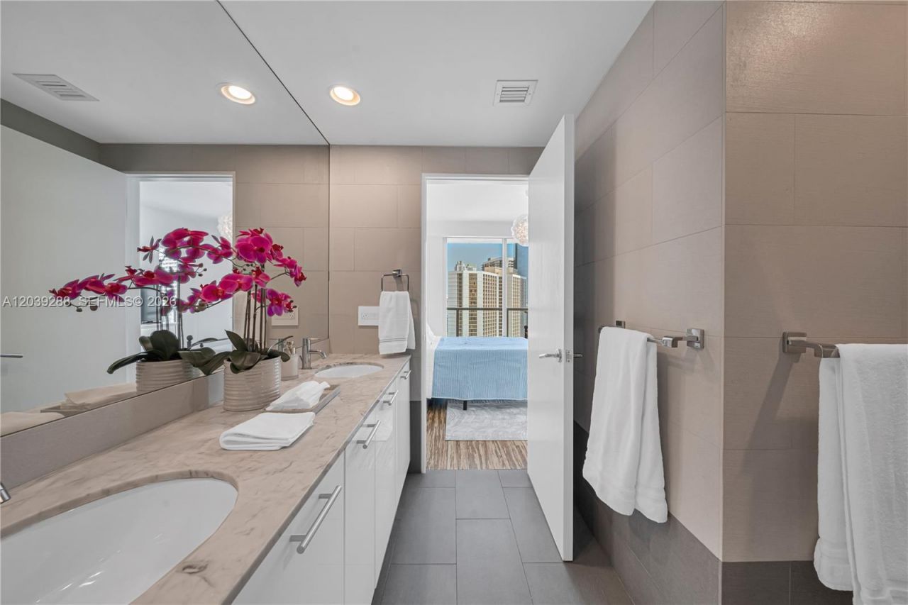 Please Call For Address, Unit 1803, Miami, FL 33131 Photo