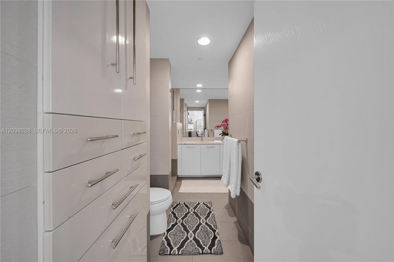 Please Call For Address, Unit 1803, Miami, FL 33131 Photo
