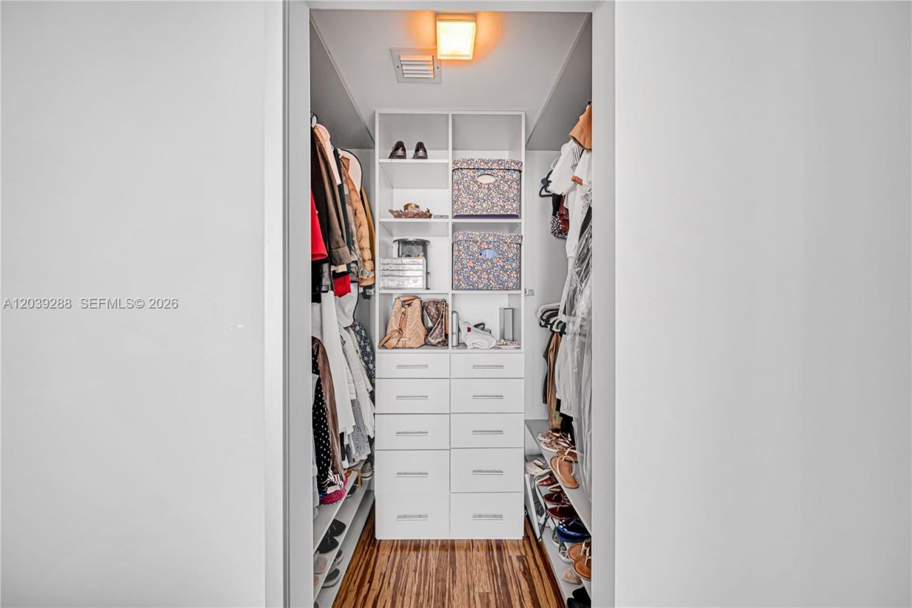 Please Call For Address, Unit 1803, Miami, FL 33131 Photo