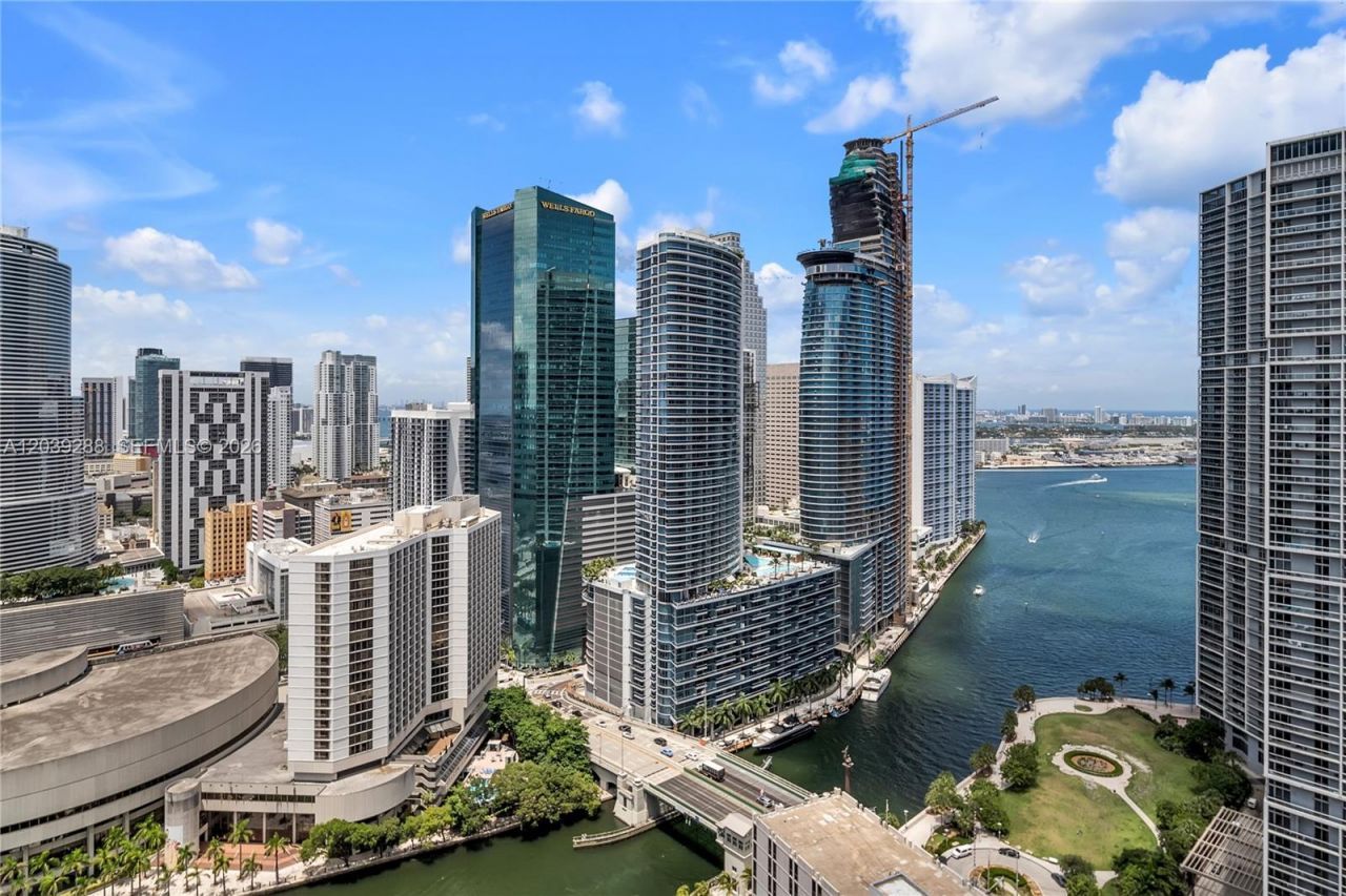 Please Call For Address, Unit 1803, Miami, FL 33131 Photo