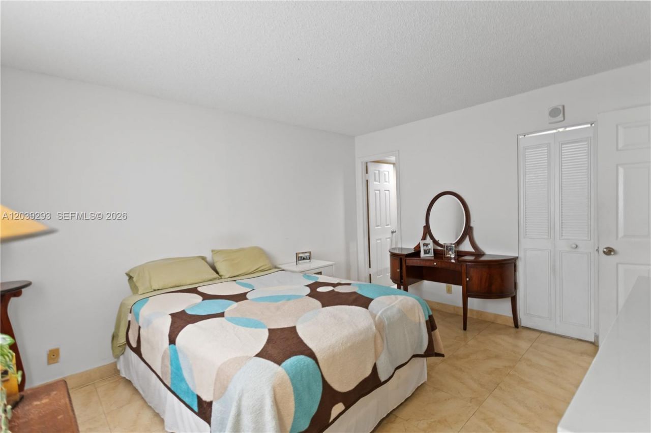 8846 W Mcnab Rd, Unit 206, Tamarac, FL 33321 Photo