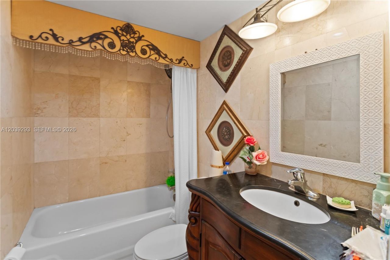 8846 W Mcnab Rd, Unit 206, Tamarac, FL 33321 Photo