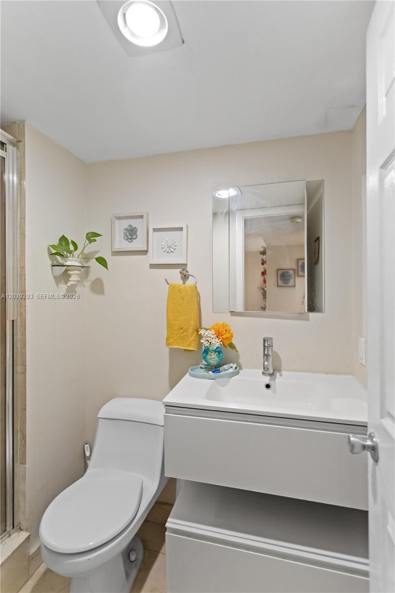 8846 W Mcnab Rd, Unit 206, Tamarac, FL 33321 Photo